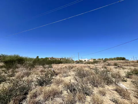 201 Madison Ave, Zapata, TX 78076