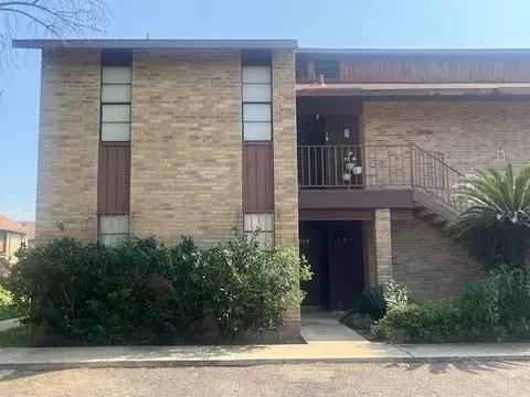 100 E Hillside Rd #108, Laredo, TX 78041 photo 1