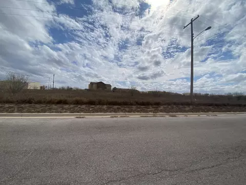 11 Ih-35 Access Rd, Cotulla, TX 78014