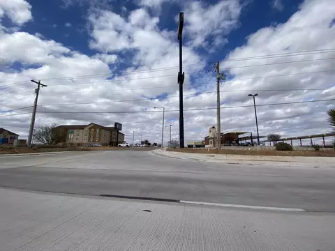 19 Ih-35 Access Rd, Cotulla, TX 78014 photo 5