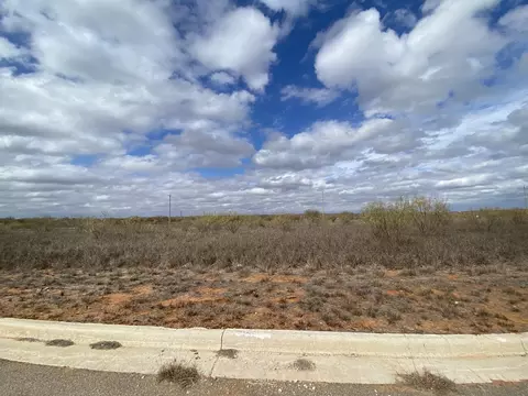 06 Ih-35 Access Rd, Cotulla, TX 78014