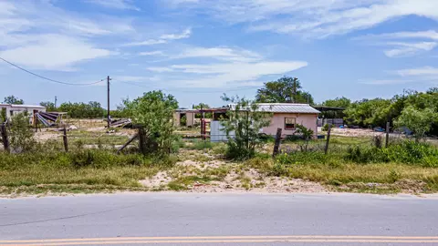 309 Main St, Laredo, TX 78043