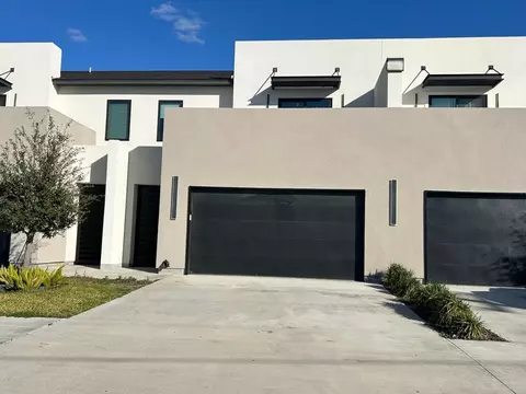 6317 Krone Ln #A3, Laredo, TX 78041