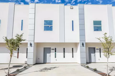 1011 Emerald Valley Dr #109 B, Laredo, TX 78043