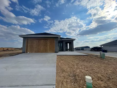 201 Lusitano Dr, Laredo, TX 78046