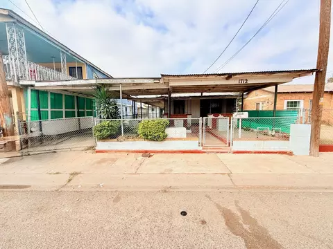 1712 San Eduardo Ave, Laredo, TX 78040
