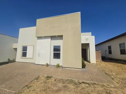 1614 Tulum Dr, Laredo, TX 78046 photo 1