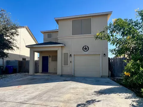 5828 Moses Lp, Laredo, TX 78046 photo 1
