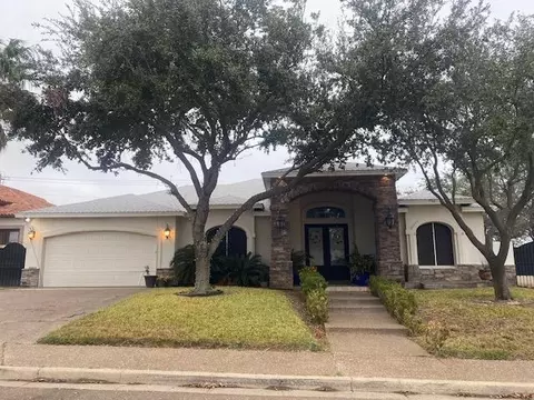 1614 Summit Dr, Laredo, TX 78045 photo 1