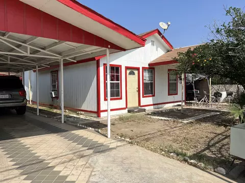 310 W Frost St, Laredo, TX 78040