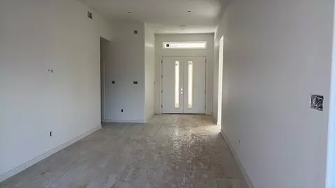 Entry Way - 6006 Heather Loop, Laredo, TX 78043 photo 2 of 2