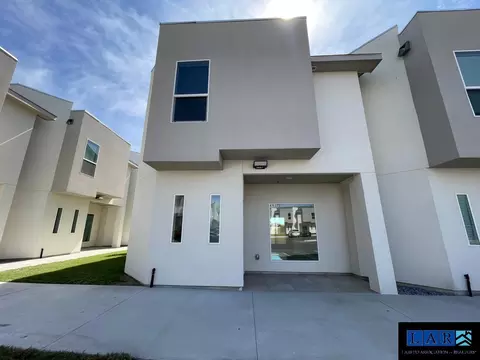 504 Gale Ct #A103, Laredo, TX 78041