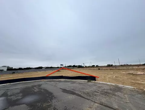 6015 Heather Loop, Laredo, TX 78043 photo 12