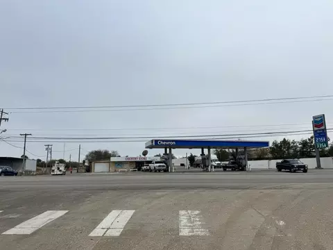 6015 Heather Loop, Laredo, TX 78043 photo 11