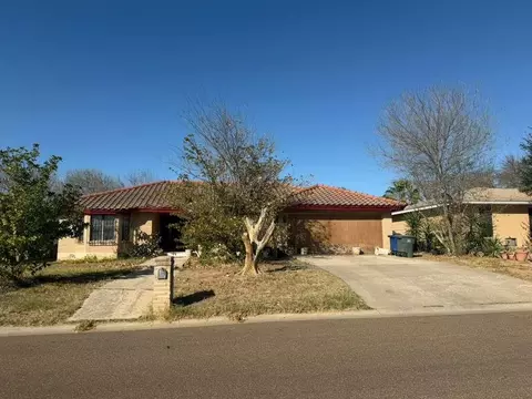 1308 Wildrose Ln, Laredo, TX 78041