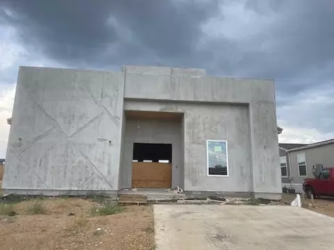 5141 Plasencia Ln, Laredo, TX 78046