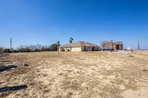 202 Ranch Rd, Laredo, TX 78043 photo 24