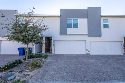 9924 Borna #9924, Laredo, TX 78045
