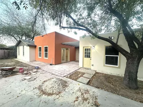 1202 Beverly Dr, Laredo, TX 78045 photo 28