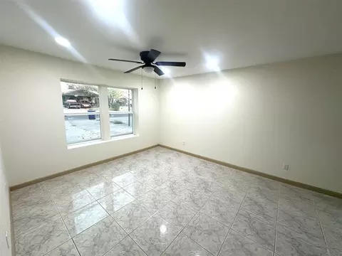 1202 Beverly Dr, Laredo, TX 78045 photo 8