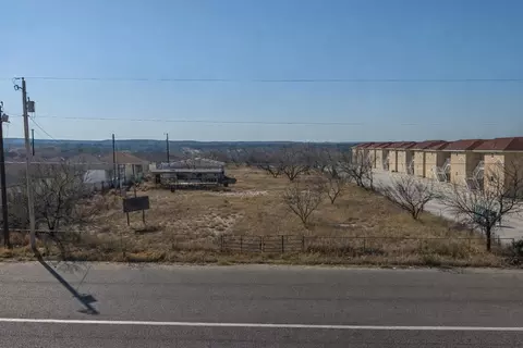 371 Riverside Dr, Eagle Pass, TX 78853