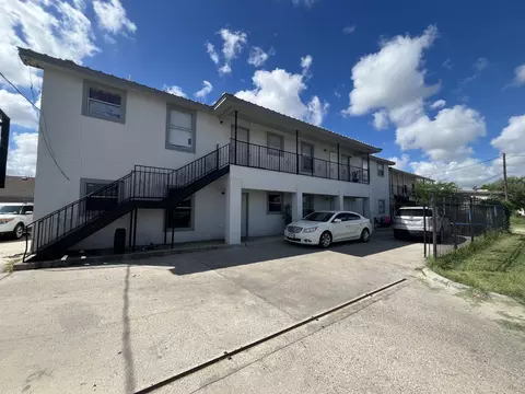 1618 Flores Ave, Laredo, TX 78040