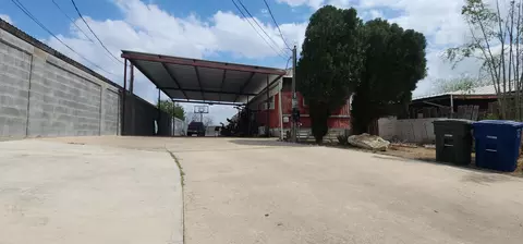 213 S Urbahn Ave, Laredo, TX 78043