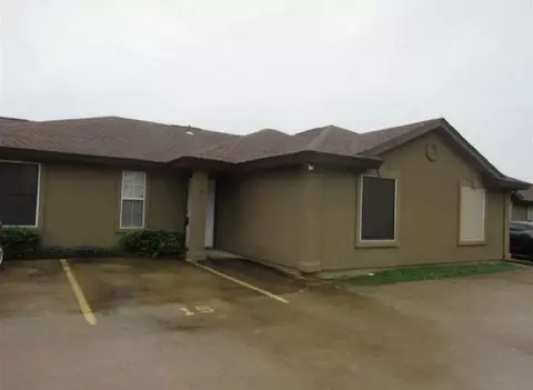 506 Shiloh Dr #9, Laredo, TX 78045