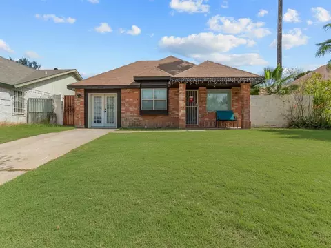 8647 Oakridge Lp, Laredo, TX 78045