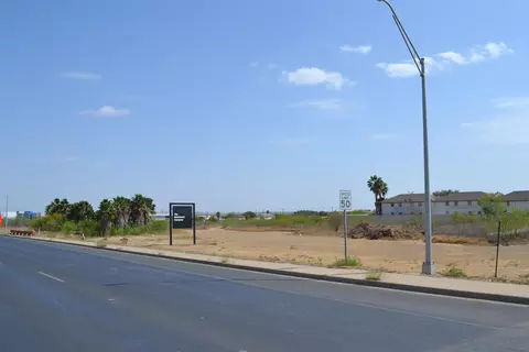 000 E Saunders St, Laredo, TX 78041 photo 5