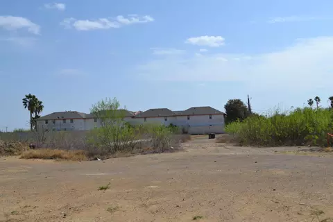 000 E Saunders St, Laredo, TX 78041 photo 4