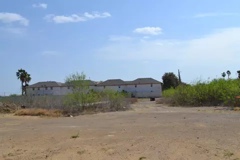 000 E Saunders St, Laredo, TX 78041 photo 3