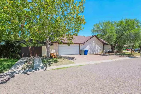 Exterior - 1202 St John Lp, Laredo, TX 78045 photo 7 of 7