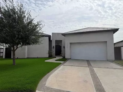 2929 Melville Lp, Laredo, TX 78041