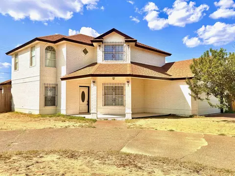 402 St Croix Dr, Laredo, TX 78045
