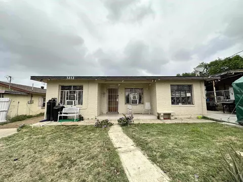 3212 Pecan St, Laredo, TX 78046