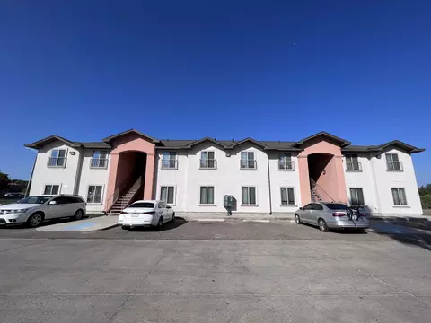 408 Shiloh Dr #103, Laredo, TX 78045