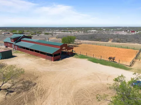 225 Hornet, Laredo, TX 78045