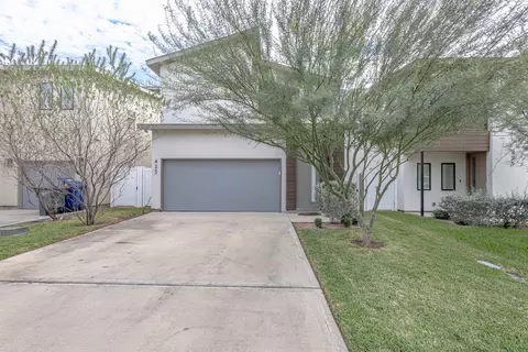 423 Deer Path Loop, Laredo, TX 78045