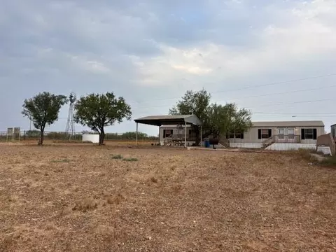 1035 Pena Rd, Cotulla, TX 78014 photo 7