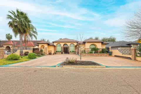 8502 Mahogany Ct, Laredo, TX 78045