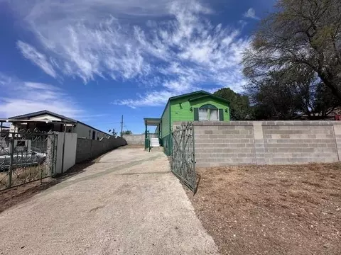 8508 Superior Dr, Laredo, TX 78045