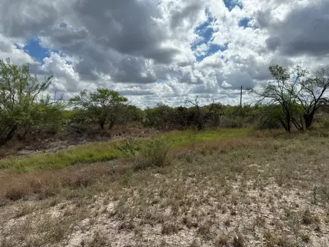 440 Norte Rd, Laredo, TX 78044 photo 11