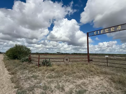 440 Norte Rd, Laredo, TX 78044 photo 2