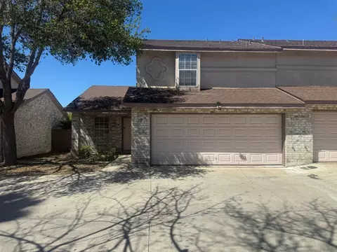 8801 Mcpherson Rd #1-F, Laredo, TX 78045