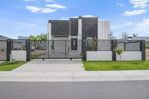 5409 Galicia Ln, Laredo, TX 78046