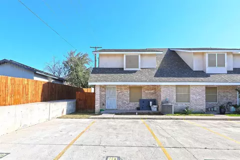 8911 Mcpherson Rd #8D, Laredo, TX 78045