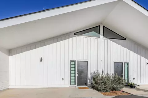 3911 Casa Blanca Lake Rd #3, Laredo, TX 78041