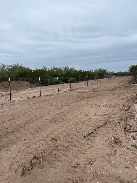 000 Ranch Rd, Laredo, TX 78040 photo 8