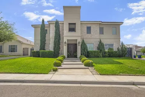 2801 Mario Puzo Dr, Laredo, TX 78041